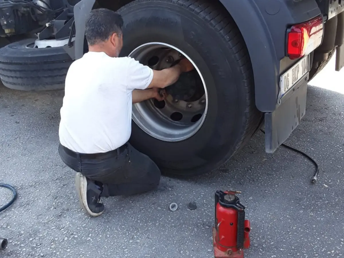 Taşkent Oto Lastikçi